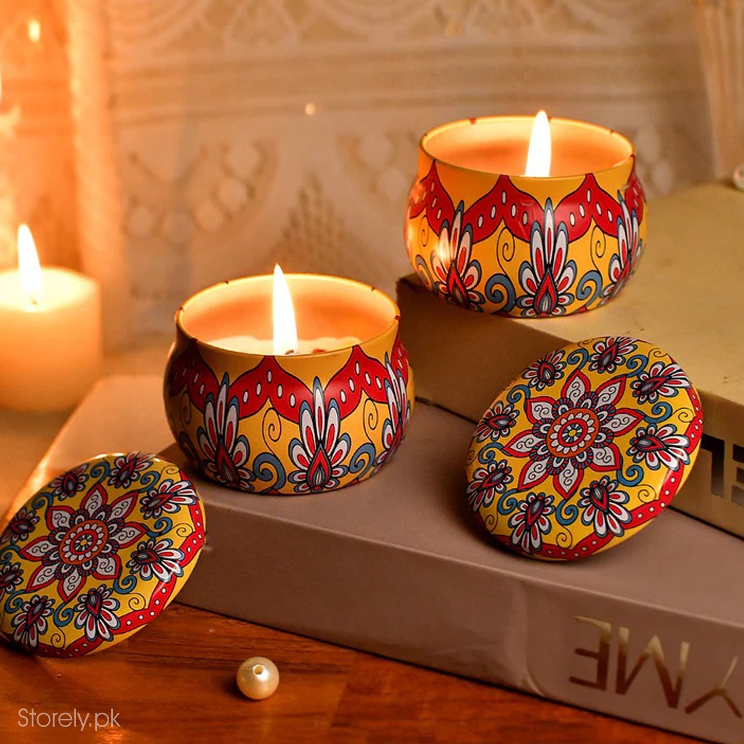 Elegant Scented Candles with Artistic Metal Designs (Medium)