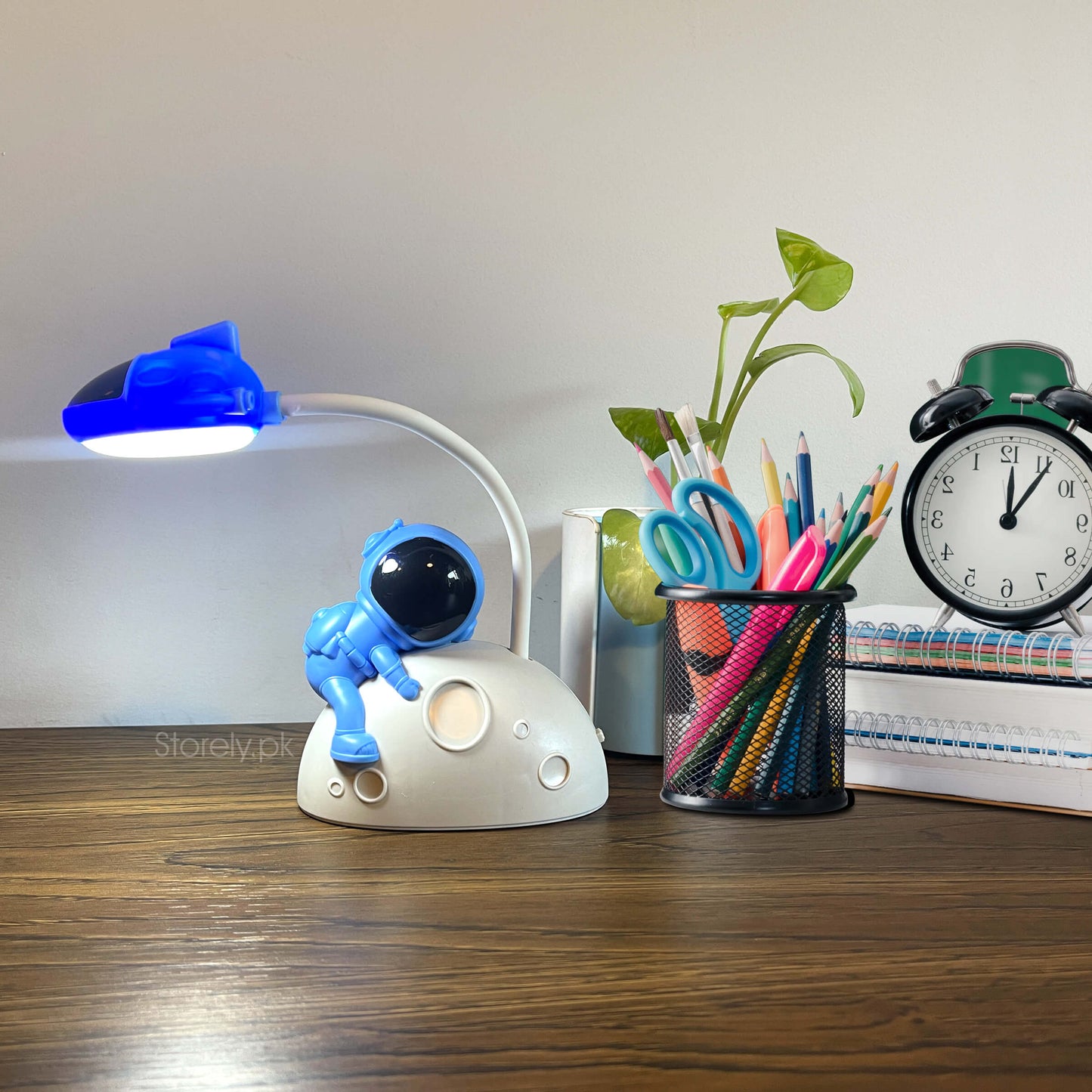 Astronaut LED Desk Lamp